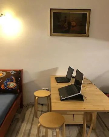 Διαμέρισμα Central Modern Flat For 3 *